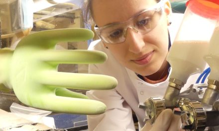 3D printing of rubber gloves set to revolutionise an entire industry