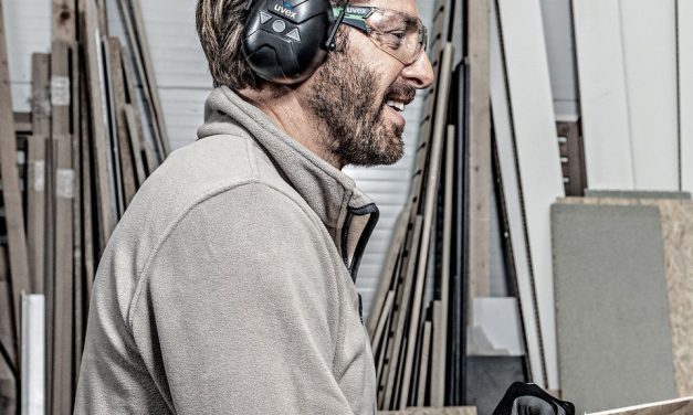 uvex aXess one: Active hearing protection with awareness and connectivity