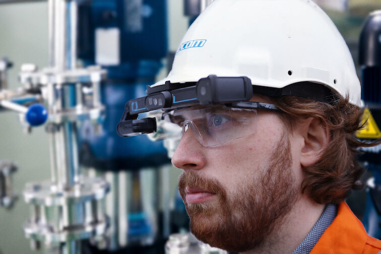 ecom instruments at the Hannover Messe 2022: Smart Devices for the Digitalisation of Hazardous Areas