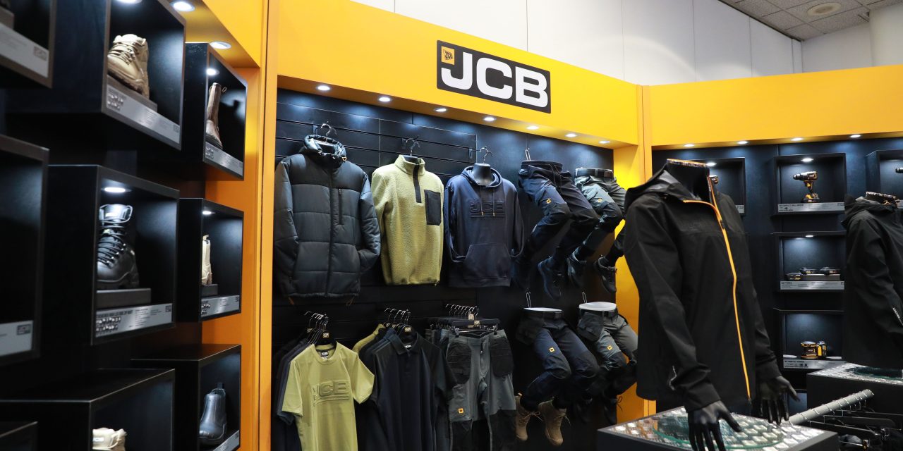 JCB Workwear launches new technical performance collection
