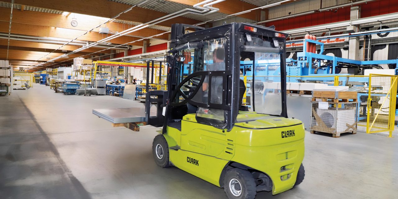 Clark electric forklifts ensure emission-free logistics at Teckentrup