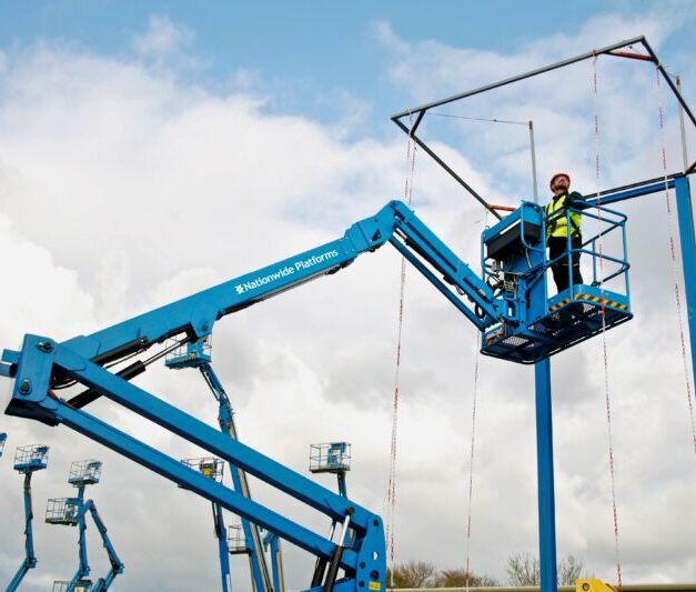 Nationwide Platforms chooses Elis for protective workwear