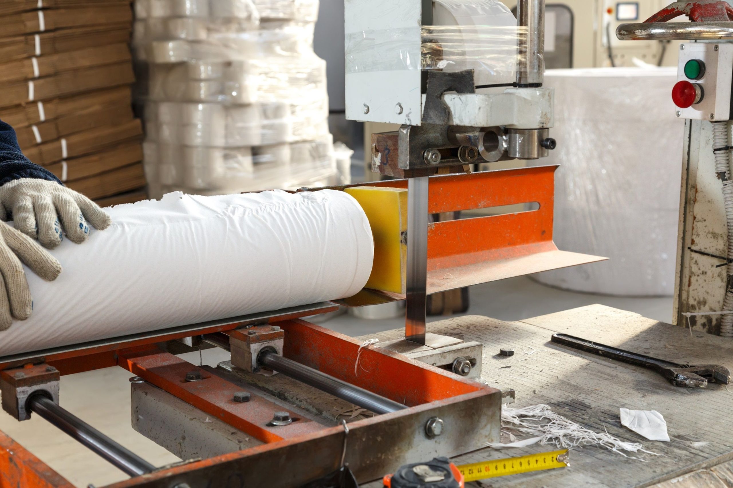 Producing more and polluting less in the pulp and paper sector