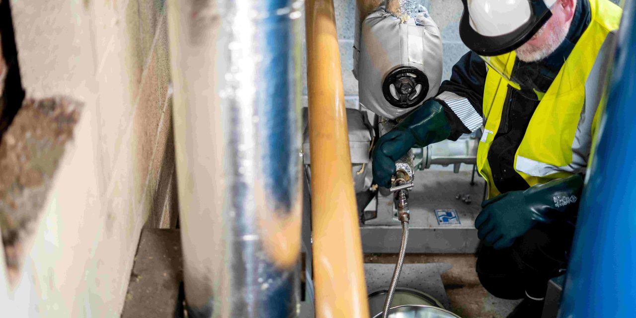 New synthetic clean and flush product for system maintenance