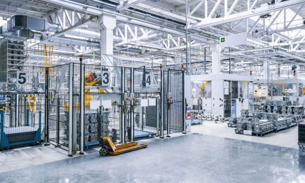 ifm launches new customisable light tower for enhanced industrial visibility