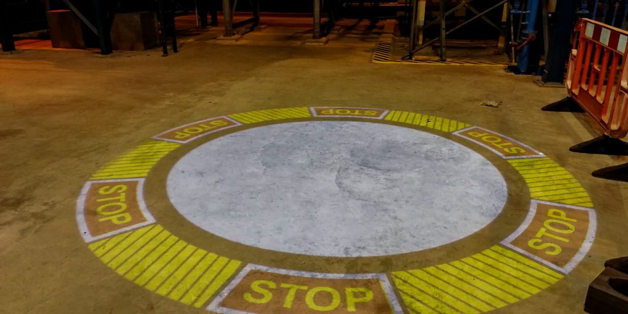 Projected Image helps leading crane service company improve workplace safety