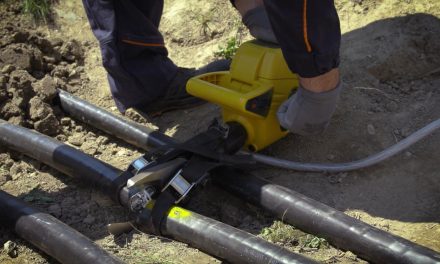 Safely de-energise live cables