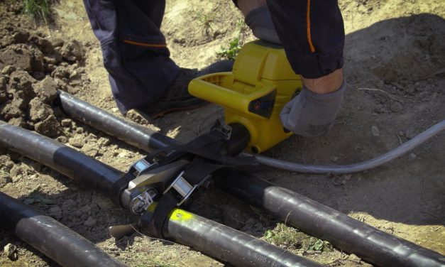 Safely de-energise live cables