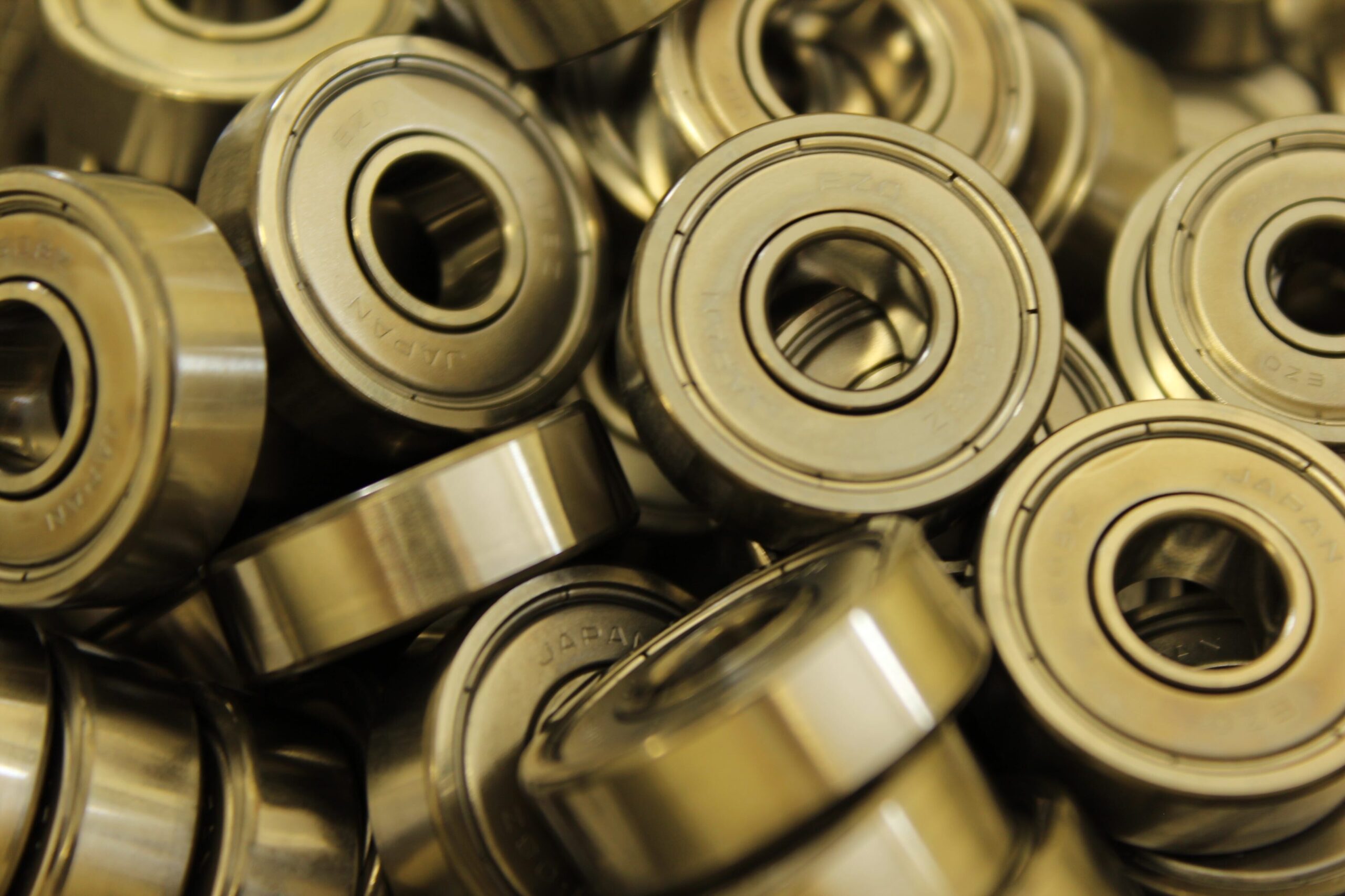 Energy efficient bearing design
