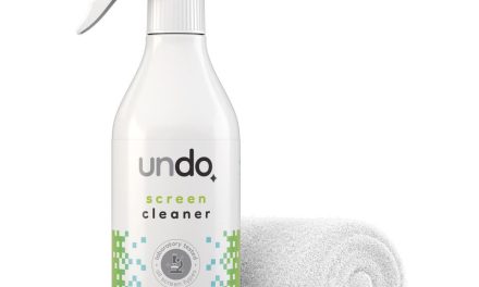 Five essential rules for cleaning screens safely